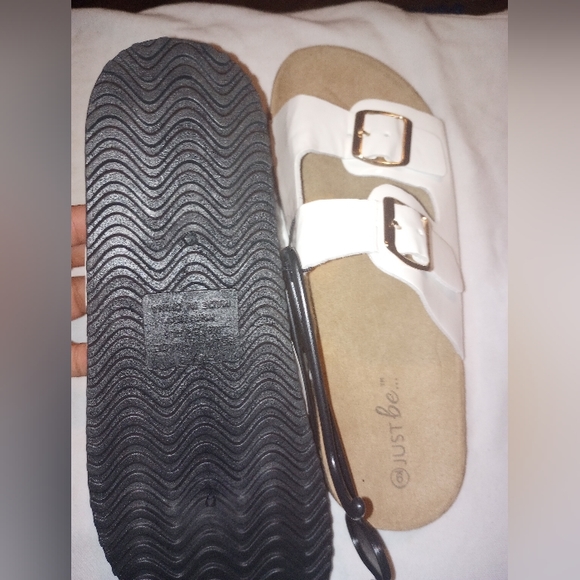 Just be silver snap on sandals size 6 - Picture 6 of 8